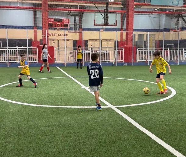 Playing Stars (7-10 yrs)