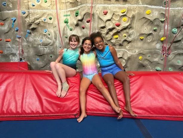 Girls Foundations Gymnastics (8-10 yrs)