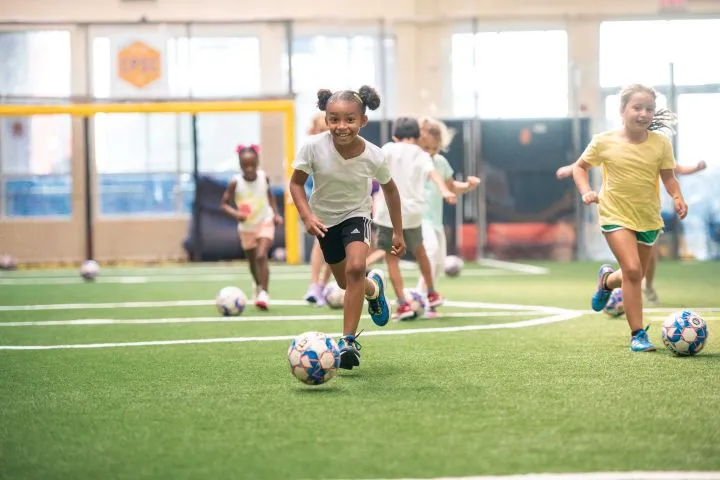 GIRLS Playing Stars (7-8 yrs)